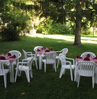 Val Des Bois Bed & Breakfast Warmeriville Екстериор снимка